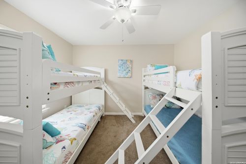 415 Spencers Lndg, Port Aransas, TX, 78373-6043 | Card Image