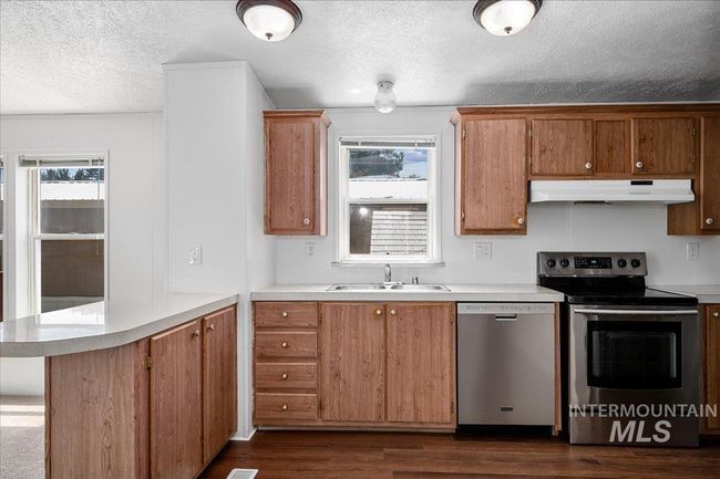 TRLR-5 - 1600 E Main St, Home with 2 bedrooms, 2 bathrooms and null parking in Emmett ID | Image 6