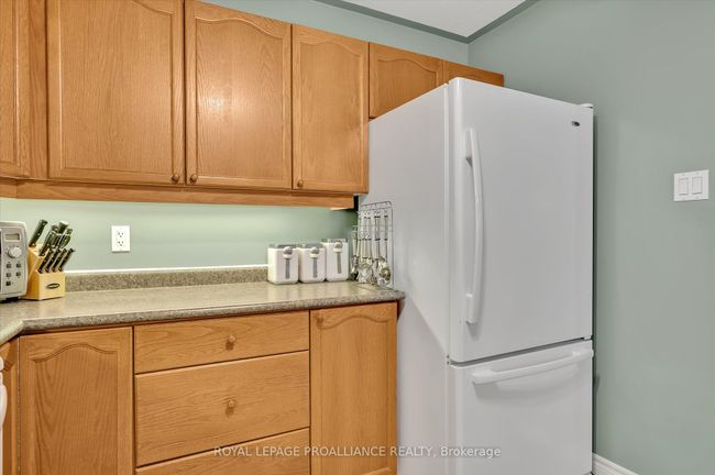 1771 Glenforest Blvd, House other with 3 bedrooms, 3 bathrooms and 4 parking in Peterborough ON | Image 8