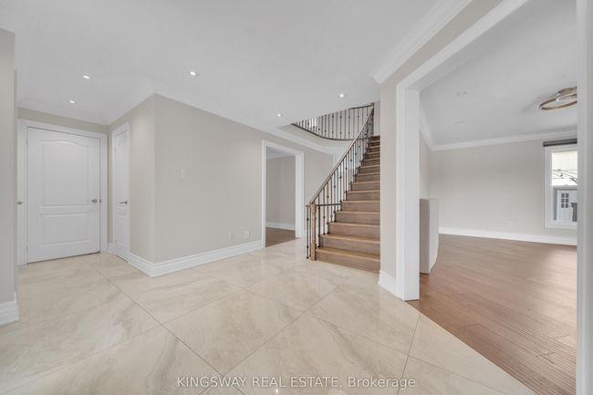 58 Leeward Dr, House other with 6 bedrooms, 5 bathrooms and 5 parking in Brampton ON | Image 13