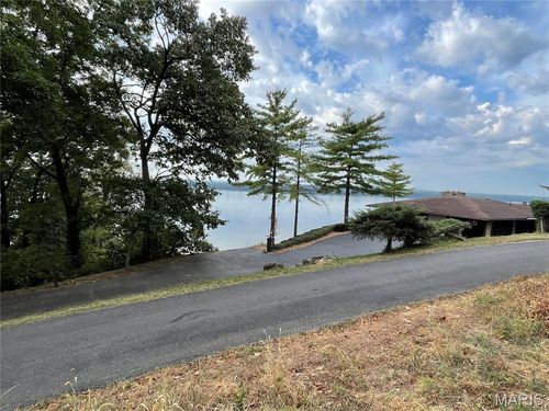 3100 Illini Trl, Godfrey, IL, 62035-1218 | Card Image