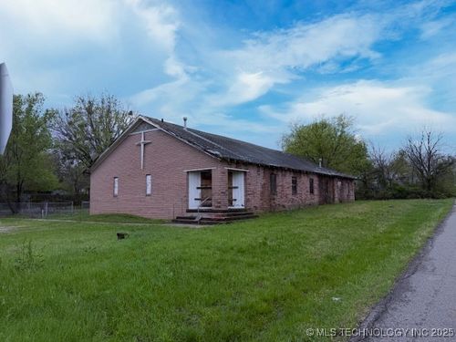 1035 Spurr St, Seminole, OK, 74868-3641 | Card Image