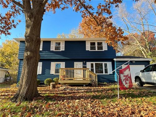 716 W Hurt St, Liberty, MO, 64068-2219 | Card Image