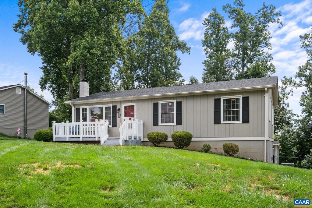 Jester Ln, Charlottesville, VA 22911