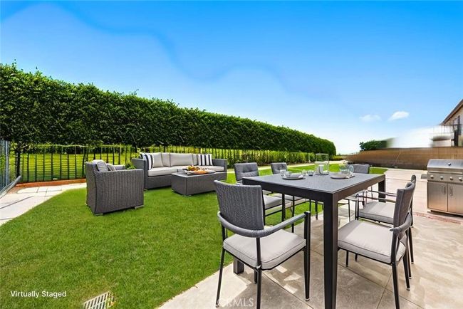13894 Blue Ribbon Ln, House other with 6 bedrooms, 5 bathrooms and 1 parking in Corona CA | Image 11