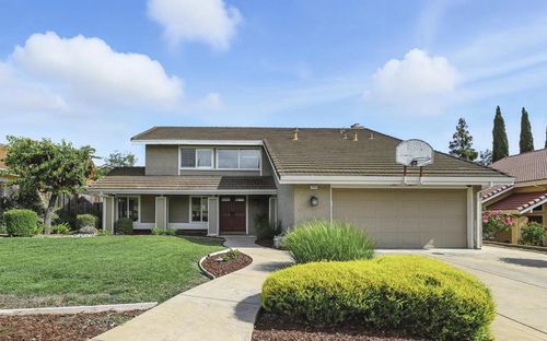 3484 Clover Oak Dr, San Jose, CA, 95148-2212 | Card Image