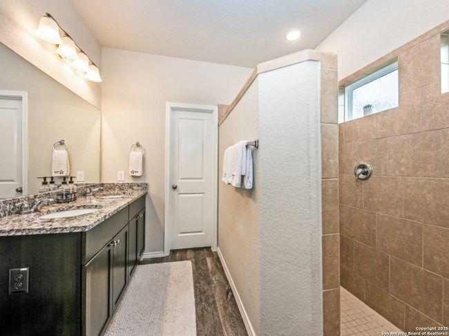 10202 Shadowy Dusk, House other with 6 bedrooms, 4 bathrooms and null parking in Schertz TX | Image 14