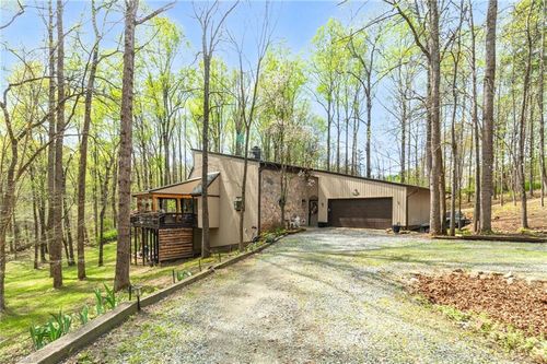 3742 Fieldview Rd, Pleasant Garden, NC, 27313-8205 | Card Image