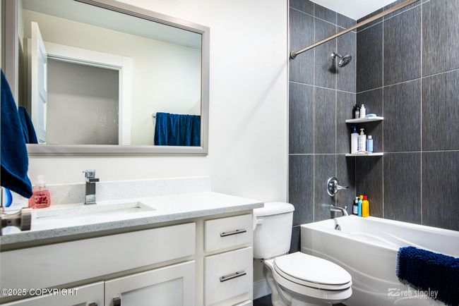 Bath Rm-UL | Image 37