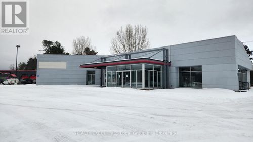 b-127 Pinewood Park Dr, North Bay, ON, P1B8Z4 | Card Image