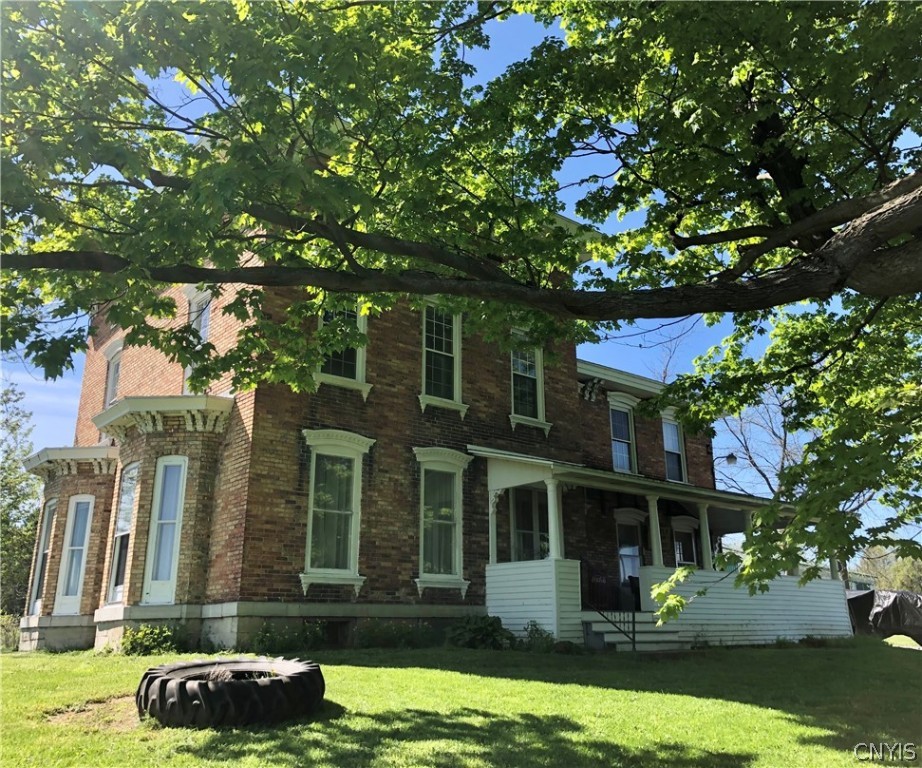 Oakland Rd, Weedsport, NY 13166