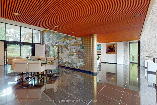 30 High Point Rd, House other with 8 bedrooms, 13 bathrooms and 35 parking in North York ON | Image 9