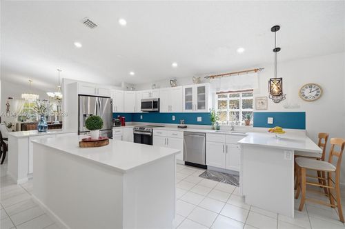 20494 Sw 5th St, Pembroke Pines, FL, 33029-5029 | Card Image