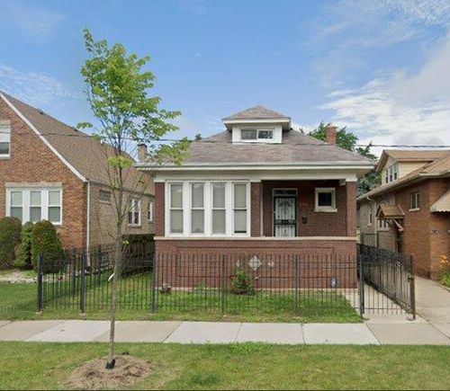 8148 S Blackstone Avenue, Chicago, IL, 60619 | Card Image