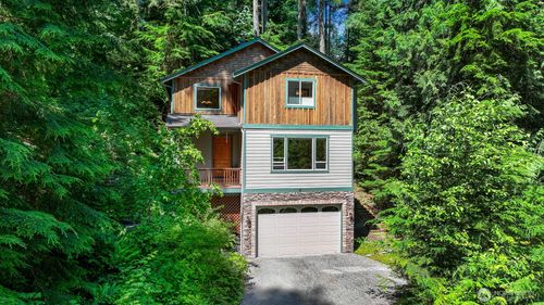 5 Arabian Way, Bellingham, WA, 98229-4401 | Card Image