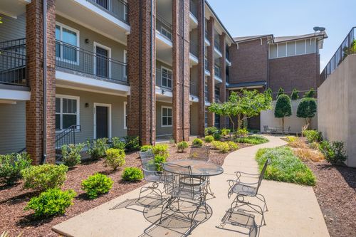 833-2310 Elliott Ave, Nashville, TN, 37204-2141 | Card Image