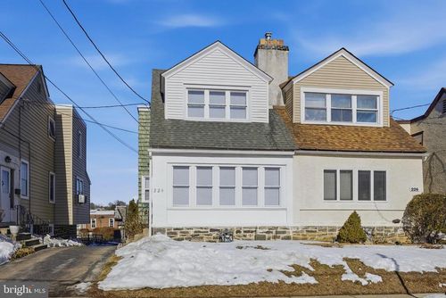 224 Parker Ave, UPPER DARBY, PA, 19082-1222 | Card Image