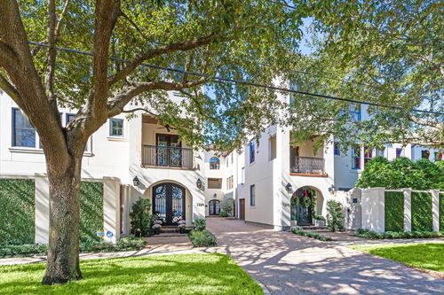 1720 Elmen St, Houston, TX, 77019-5702 | Card Image