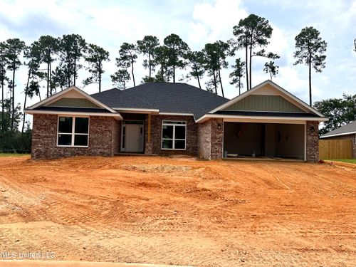 6284 Emerald Lake Dr, Biloxi, MS, 39532-4537 | Card Image
