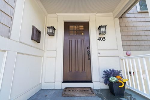 403-403 Hunnewell St, Needham, MA, 02494-1351 | Card Image