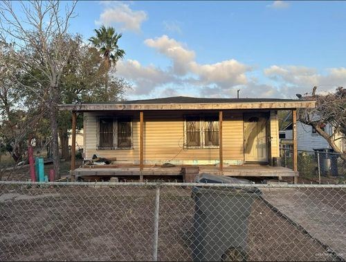 428 S Virginia Ave, Mercedes, TX, 78570-3033 | Card Image