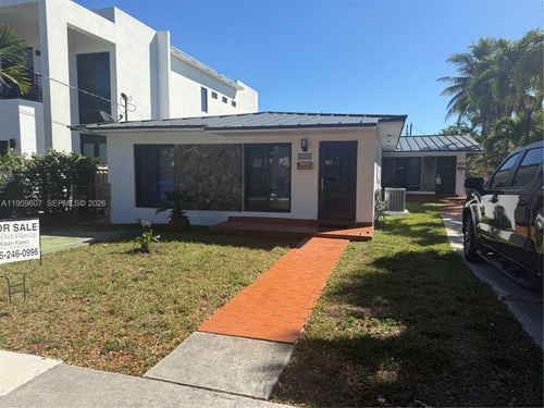 3050 Sw 26th St, Miami, FL, 33133-2132 | Card Image