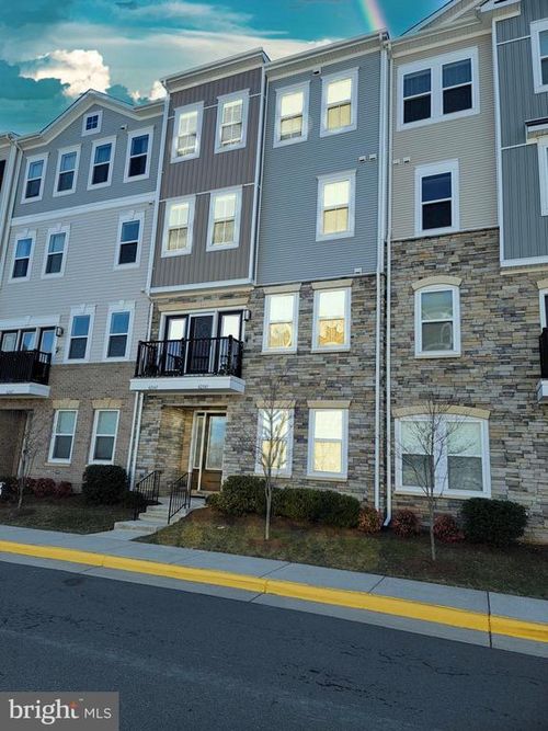 42043 Berkley Hill Ter, Stone Ridge, VA, 20105-5406 | Card Image