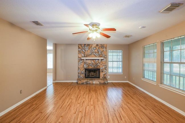 1083 County Road 147, House other with 3 bedrooms, 2 bathrooms and 2 parking in Alvin TX | Image 13
