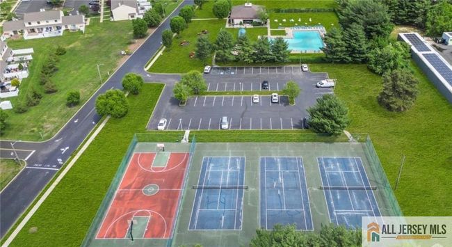 179 Hidden Ct, House other with 2 bedrooms, 2 bathrooms and null parking in Old Bridge NJ | Image 39