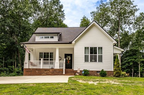 8909 Cedar Grove Rd, Cross Plains, TN, 37049-5114 | Card Image