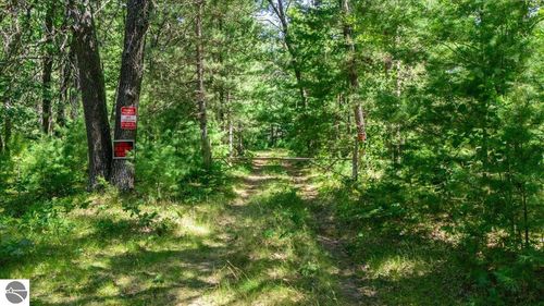 3104 Abbott Rd, Glennie, MI, 48737 | Card Image