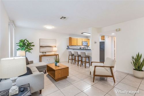 130-1800 Edmond St, Las Vegas, NV, 89146-0327 | Card Image