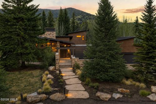 15 W Lake Creek Rd, Edwards, CO, 81632-8115 | Card Image