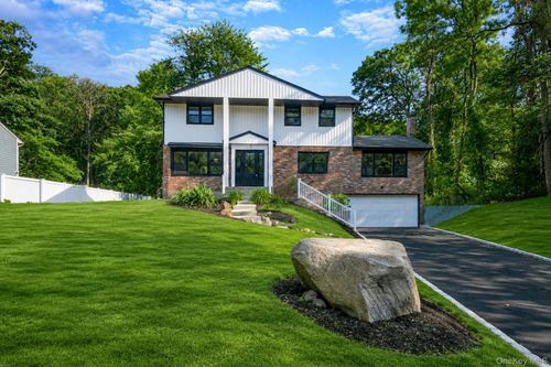 50 Orchard Dr, Northport, NY, 11768-2634 | Card Image