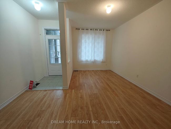 28 Robert Joffre Leet Ave, House attached with 3 bedrooms, 3 bathrooms and 1 parking in Markham ON | Image 7