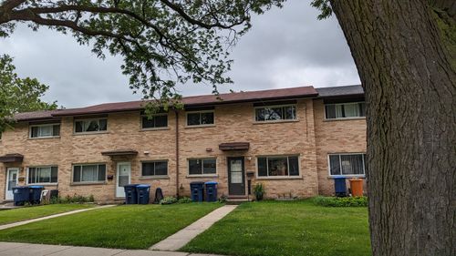 239 Dover Dr, Des Plaines, IL, 60018-1131 | Card Image