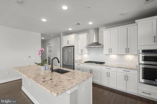 208-11200 Reston Station Blvd, RESTON, VA, 20190-5454 | Card Image