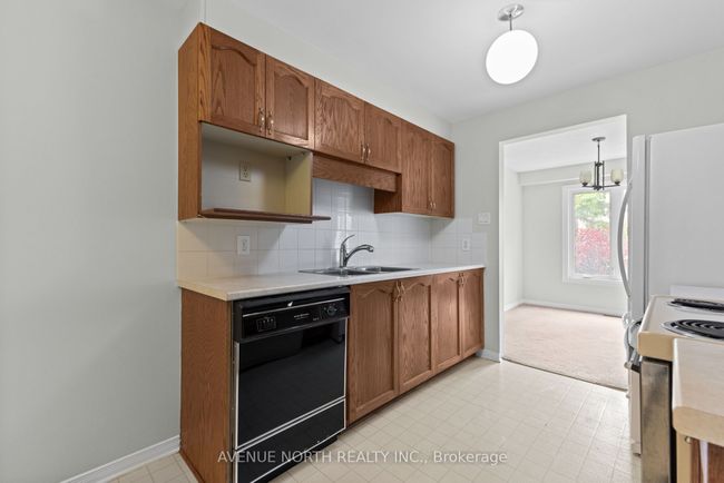 45 Wrenwood Cres, Condo with 3 bedrooms, 3 bathrooms and 1 parking in Nepean ON | Image 16