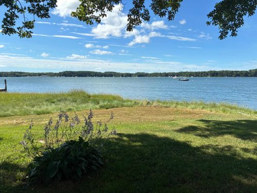 11 Boston Harbor Rd, Dover, NH, 03820-4645 | Card Image