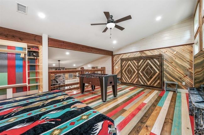 gameroom with murphy beds additional sleeping | Image 12