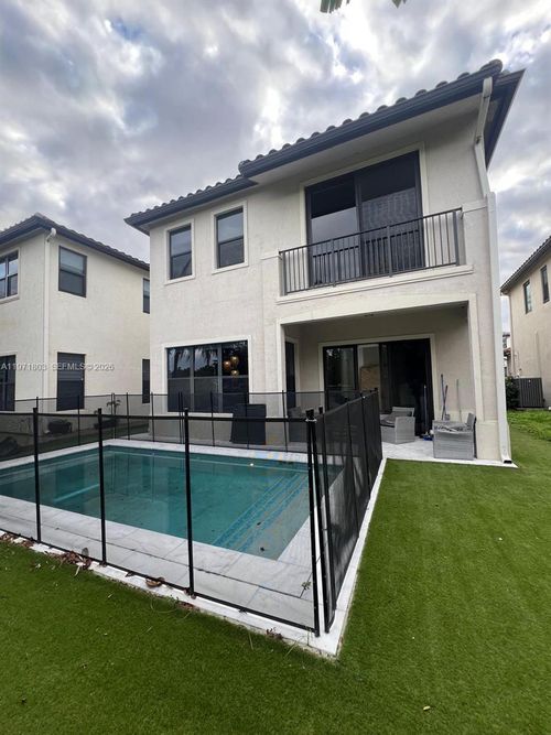 9909 W 32nd Ln, Hialeah, FL, 33018-2049 | Card Image