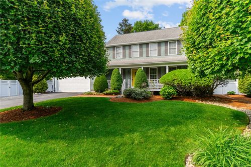 75 6th Ave, East Greenwich, RI, 02818-3139 | Card Image