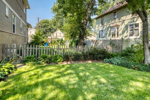 1169 S Taylor Ave, Oak Park, IL, 60304-2233 | Card Image