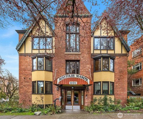 303-1101 17th Ave, Seattle, WA, 98122-4653 | Card Image