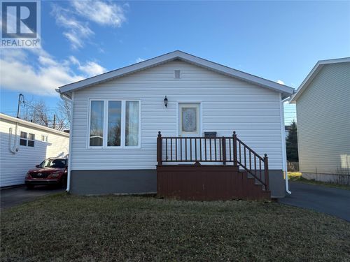26 Gordon St, Gander, NL, A1V1Z9 | Card Image