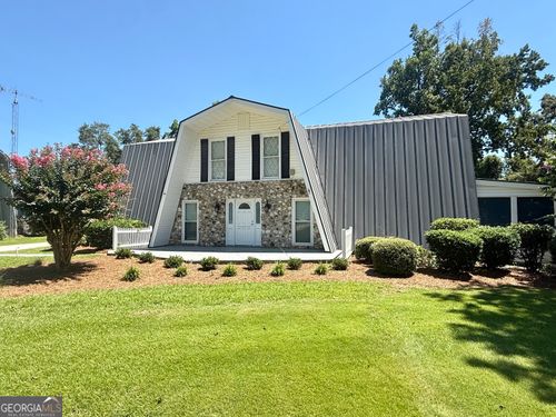 556 Flowers Dr, Blakely, GA, 39823-2802 | Card Image