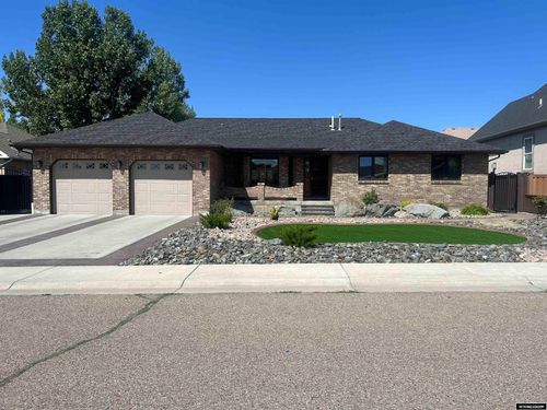 516 Oak Creek Dr, Rock Springs, WY, 82901-4387 | Card Image
