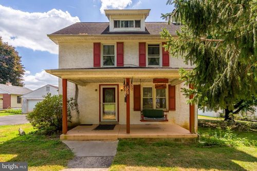 76 E 2nd Ave, PARKESBURG, PA, 19365-1244 | Card Image