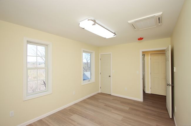 24 Burr Ave, Home with 6 bedrooms, 3 bathrooms and null parking in Middletown CT | Image 10