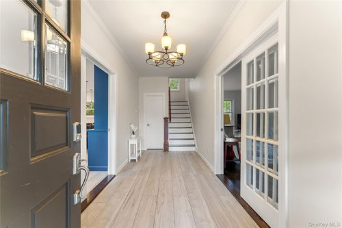 119 Cassilis Ave, Yonkers, NY, 10708-1229 | Card Image